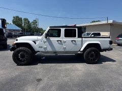 Used 2020  Jeep Gladiator Crew Cab Overland at City Wide Auto Credit near Toledo&comma; OH