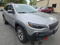 Used 2020  Jeep Cherokee 4d SUV 4WD Trailhawk 2&period;0L Turbo at City Wide Auto Credit near Toledo&comma; OH
