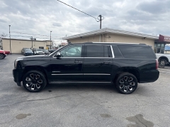 Used 2019  GMC Yukon XL 4d SUV 4WD Denali at City Wide Auto Credit near Toledo&comma; OH