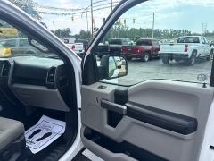 Used 2019  Ford F-150 4WD SuperCab Lariat at City Wide Auto Credit near Toledo&comma; OH