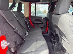 Used 2020  Jeep Wrangler Unlimited 4d SUV 4WD Sahara at City Wide Auto Credit near Toledo&comma; OH