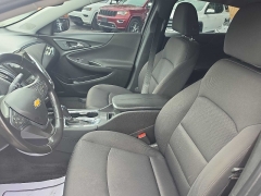 Used 2018  Chevrolet Malibu 4d Sedan LT at City Wide Auto Credit near Toledo&comma; OH