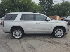 Used 2019  Cadillac Escalade 4d SUV 4WD Platinum at City Wide Auto Credit near Toledo&comma; OH