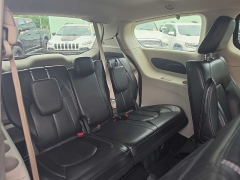 Used 2022  Chrysler Pacifica Hybrid Touring L FWD at City Wide Auto Credit near Toledo&comma; OH