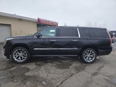 Used 2017  Cadillac Escalade ESV 4d SUV 4WD Premium Luxury at City Wide Auto Credit near Toledo&comma; OH