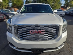 Used 2018  GMC Yukon 4d SUV 4WD Denali at City Wide Auto Credit near Toledo, OH
