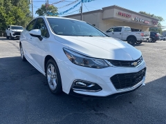 Used 2018  Chevrolet Cruze 4d Sedan LT Auto at City Wide Auto Credit near Toledo, OH