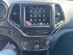 Used 2022  Jeep Cherokee X 4x4 at City Wide Auto Credit near Toledo&comma; OH