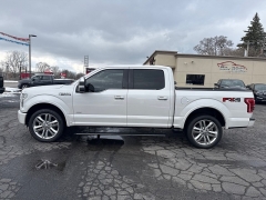 Used 2016  Ford F-150 4WD SuperCrew Platinum 5 1&sol;2 at City Wide Auto Credit near Toledo&comma; OH