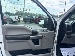 Used 2019  Ford F-150 4WD SuperCab Lariat at City Wide Auto Credit near Toledo&comma; OH