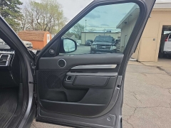 Used 2020  Land Rover Discovery 4d SUV Landmark Edition at City Wide Auto Credit near Toledo&comma; OH