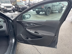 Used 2017  Chevrolet Malibu 4d Sedan LT at City Wide Auto Credit near Toledo&comma; OH