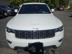 Used 2020  Jeep Grand Cherokee 4d SUV 4WD Laredo at City Wide Auto Credit near Toledo, OH