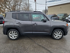 Used 2018  Jeep Renegade 4d SUV FWD Latitude at City Wide Auto Credit near Toledo&comma; OH