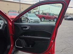 Used 2021  Jeep Compass Latitude 4x4 at City Wide Auto Credit near Toledo&comma; OH