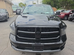 Used 2019  Ram 1500 Classic 4WD Crew Cab Express at City Wide Auto Credit near Toledo&comma; OH