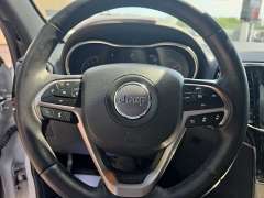 Used 2019  Jeep Grand Cherokee 4d SUV 4WD Overland V6 High Altitude at City Wide Auto Credit near Toledo&comma; OH