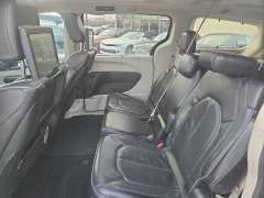 Used 2020  Chrysler Pacifica 4d Wagon Limited at City Wide Auto Credit near Toledo&comma; OH