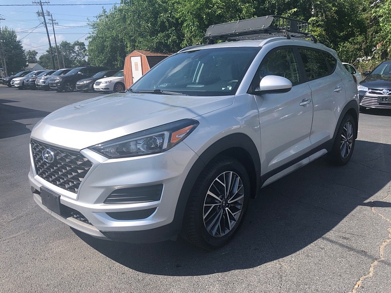 Used 2019  Hyundai Tucson 4d SUV AWD Limited at City Wide Auto Credit near Toledo, OH