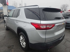 Used 2020  Chevrolet Traverse 4d SUV AWD LT Cloth w&sol;1LT at City Wide Auto Credit near Toledo&comma; OH
