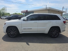 Used 2019  Jeep Grand Cherokee 4d SUV 4WD Overland V6 High Altitude at City Wide Auto Credit near Toledo&comma; OH
