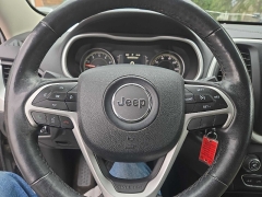 Used 2015  Jeep Cherokee 4d SUV 4WD Latitude V6 at City Wide Auto Credit near Toledo, OH
