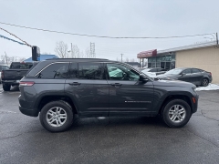 Used 2024  Jeep Grand Cherokee Laredo 4x4 at City Wide Auto Credit near Toledo&comma; OH