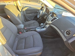 Used 2015  Chevrolet Cruze 4d Sedan LT w/1LT Auto at City Wide Auto Credit near Toledo, OH