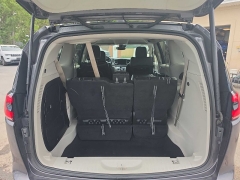 Used 2022  Chrysler Pacifica Hybrid Touring L FWD at City Wide Auto Credit near Toledo&comma; OH