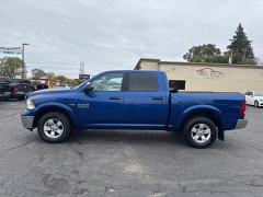 Used 2015  Ram 1500 4WD Crew Cab SLT at City Wide Auto Credit near Toledo, OH