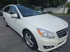 Used 2011  Mercedes-Benz R-Class 4d Wagon R350 4matic at City Wide Auto Credit near Toledo&comma; OH