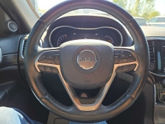 Used 2020  Jeep Grand Cherokee 4d SUV 4WD Laredo at City Wide Auto Credit near Toledo, OH