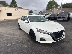 Used 2020  Nissan Altima 4d Sedan AWD 2&period;5L S at City Wide Auto Credit near Toledo&comma; OH