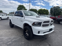 Used 2017  Ram 1500 4WD Crew Cab Sport at City Wide Auto Credit near Toledo&comma; OH