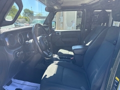 Used 2022  Jeep Gladiator Sport 4x4 at City Wide Auto Credit near Toledo&comma; OH
