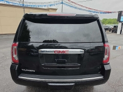 Used 2020  GMC Yukon 4d SUV 4WD Denali at City Wide Auto Credit near Toledo&comma; OH
