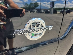 Used 2015  Ford Super Duty F-350 4WD Crew Cab Lariat SRW Longbed at City Wide Auto Credit near Toledo&comma; OH