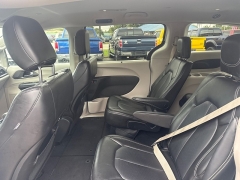 Used 2023  Chrysler Pacifica Touring L FWD at City Wide Auto Credit near Toledo&comma; OH