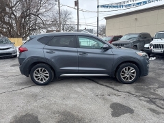 Used 2017  Hyundai Tucson 4d SUV AWD SE Plus at City Wide Auto Credit near Toledo&comma; OH