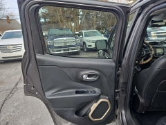 Used 2016  Jeep Renegade 4d SUV FWD Limited at City Wide Auto Credit near Toledo&comma; OH