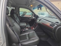 Used 2014  Cadillac Escalade 4d SUV AWD Premium at City Wide Auto Credit near Toledo&comma; OH