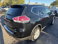 Used 2015  Nissan Rogue 4d SUV FWD SV at City Wide Auto Credit near Toledo&comma; OH