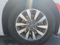 Used 2022  Chrysler Pacifica Hybrid Touring L FWD at City Wide Auto Credit near Toledo&comma; OH