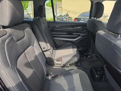 Used 2023  Jeep Grand Cherokee L Laredo 4x4 at City Wide Auto Credit near Toledo&comma; OH
