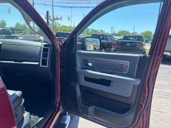 Used 2018  Ram 1500 4WD Crew Cab SLT at City Wide Auto Credit near Toledo&comma; OH