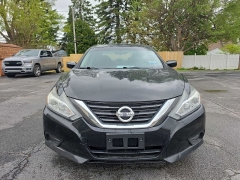 Used 2017  Nissan Altima 4d Sedan 2&period;5L at City Wide Auto Credit near Toledo&comma; OH
