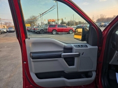 Used 2015  Ford F-150 4WD Supercrew XLT 5 1&sol;2 at City Wide Auto Credit near Toledo&comma; OH