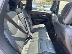 Used 2019  Jeep Cherokee 4d SUV 4WD Trailhawk Elite 3&period;2L at City Wide Auto Credit near Toledo&comma; OH