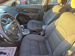 Used 2015  Chevrolet Cruze 4d Sedan LT w/1LT Auto at City Wide Auto Credit near Toledo, OH