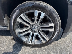 Used 2018  GMC Yukon 4d SUV 4WD Denali at City Wide Auto Credit near Toledo&comma; OH